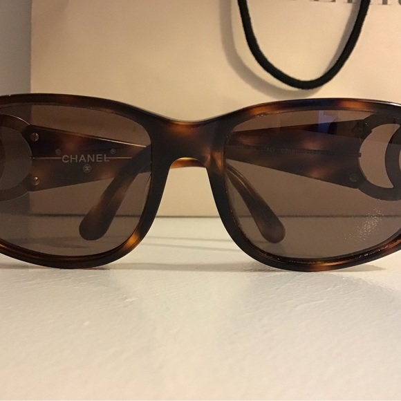 Vintage Chanel Sunglasses with Case - Picture 10 of 10